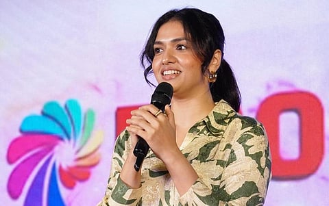 “வித்தியாசமான கதாபாத்திரங்கள்தான் எப்போதும் என் விருப்பம்” - நடிகை சுனைனா