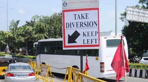 மழைநீர் வடிகால் பணிக்காக நாளை முதல் 3 நாட்களுக்கு காந்தி இர்வின் பாலத்தில் போக்குவரத்து மாற்றம்