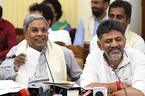 200 யூனிட் மின்சாரம், மகளிருக்கு இலவச பேருந்து பயணம், இல்லத்தரசிகளுக்கு மாதந்தோறும் ரூ.2,000: கர்நாடக முதல்வர் சித்தராமையா அறிவிப்பு