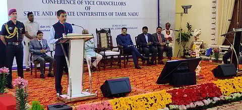 விழாவில் ஆளுநர் ஆர்.என்.ரவி