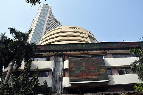 சென்செக்ஸ் 240 புள்ளிகள் உயர்வு