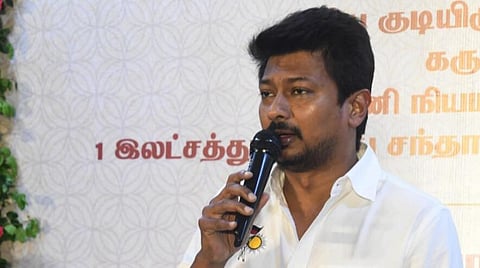 விபத்தில் சிக்கிய ரயிலில் பயணித்த 6 பேருடன் தொடர்பு கொள்வோம் - அமைச்சர் உதயநிதி ஸ்டாலின் தகவல்