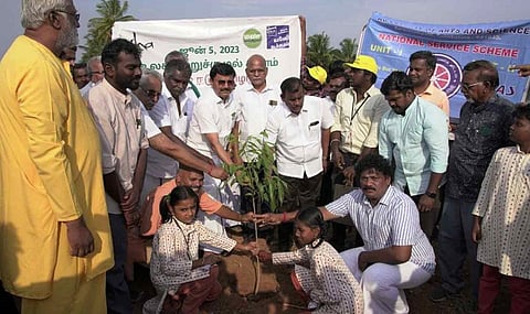 காவேரி கூக்குரல் இயக்கம் சார்பில் தமிழகம் முழுவதும் நடப்பாண்டு 1.1 கோடி மரக்கன்றுகள் நட இலக்கு