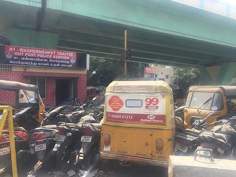 கைவிடப்பட்டது இரு சக்கர வாகனங்கள்