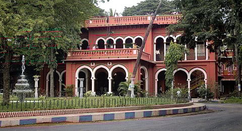 தமிழ்நாடு ஆவணக் காப்பகத்தில் வரலாறு, தமிழ் துறைகளில் உதவித்தொகையுடன் ஓராண்டு ஆராய்ச்சிக்கு விண்ணப்பம் வரவேற்பு