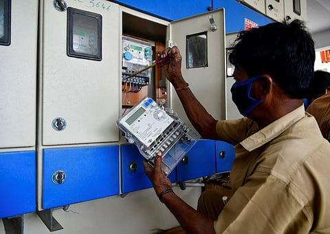 தமிழக மின் கட்டண அப்டேட் முதல் நியூயார்க் நகரை சூழ்ந்த ஆரஞ்சு புகை வரை | செய்தித் தெறிப்புகள் 10 @ ஜூன் 8, 2023