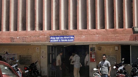 சென்னை | பைக் மீது கார் மோதியதில் பொறியாளர் உயிரிழப்பு