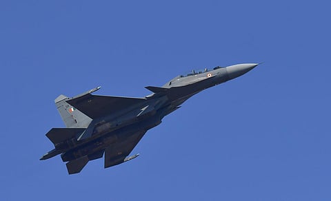 இந்திய பெருங்கடல் பகுதியில் சுகோய் போர் விமானம் 8 மணி நேரம் ரோந்து