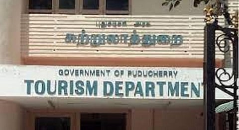 புதுவை சுற்றுலா வளர்ச்சிக் கழக ஊழியர்களுக்கு மதிய உணவு நிறுத்தம்