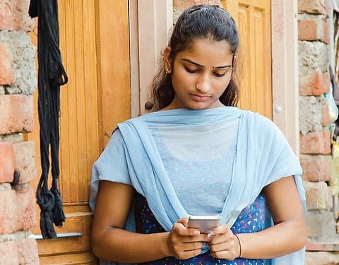 என் பாதையில்: நிச்சயம் மீண்டுவிடுவாள் உங்கள் மகள்