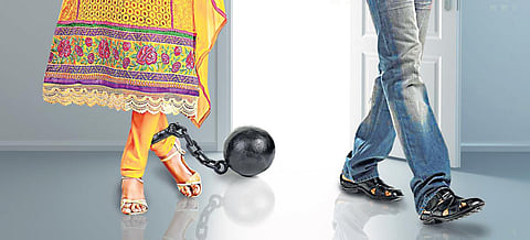 பெண்கள் ஆண்கள் குழந்தைகள் - 2: ஆண்கள் மகிழ்ச்சியாக இருக்கிறார்களா?