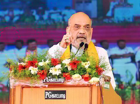 வேலூரில் அமித் ஷா உரையாற்றும் காட்சி