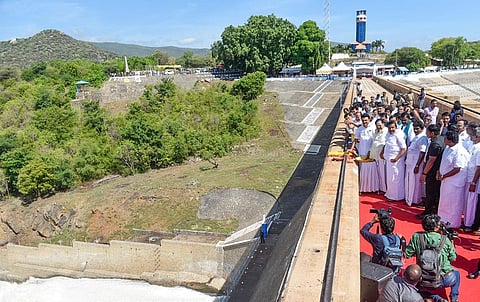 மேட்டூர் அணையிலிருந்து தண்ணீர் திறந்து வைத்த முதல்வர் ஸ்டாலின் | படம் எஸ்.குருபிரசாத்