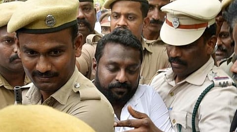 கைது செய்யப்பட்ட பாஜக மாநிலச் செயலாளர் எஸ்.ஜி.சூர்யா