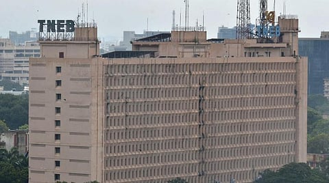 நுகர்வோரிடம் இருந்து கடும் எதிர்ப்பு - கூடுதல் டெபாசிட் கட்டணம் வசூலிப்பதை நிறுத்துவதாக மின்வாரியம் அறிவிப்பு