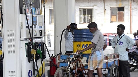 பெட்ரோல் விற்பனையாளர் சங்க 6-வது மாநில மாநாடு: மதுரையில் ஜூன் 22-ல் நடைபெறுகிறது