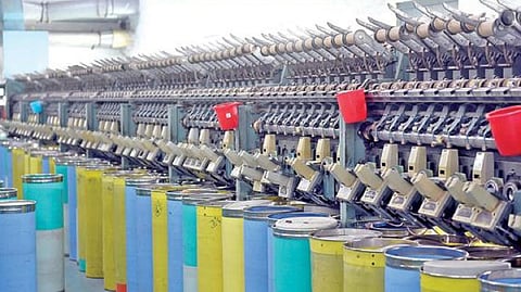 சுற்றுச்சூழலை பாதுகாக்க உதவும் கழிவுப் பஞ்சு நூற்பாலைகள்!