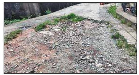 குன்னூர் நகராட்சியில் ஐவர் குழுவின் ஆதிக்கத்தால் டெண்டர் எடுக்க முன்வராத ஒப்பந்ததாரர்கள்