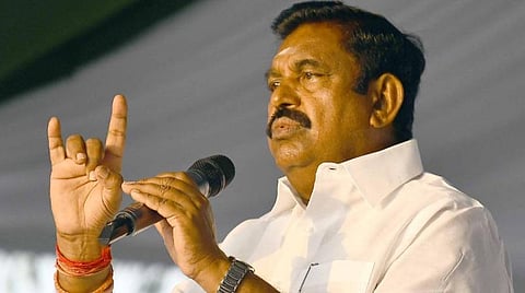 தன்னைப் பற்றி விசாரணை நடத்தியதாக 2 போலீஸ் அதிகாரிகளுக்கு எதிராக பழனிசாமி அவமதிப்பு வழக்கு