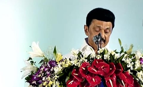 பன்னாட்டு குறுசிறு மற்றும் நடுத்தர தொழில் நிறுவனங்கள் தினவிழாவில் உரையாற்றும் தமிழக முதல்வர் மு.க.ஸ்டாலின்