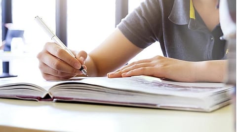 யுபிஎஸ்சி தேர்வுக்காக படிப்பவர்களுக்கு `ராவ்’ஸ் ஐஏஎஸ் நிறுவனம் வழங்கும் திசைகாட்டி