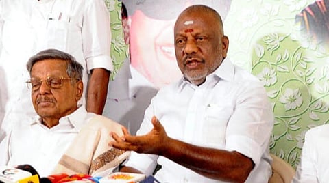 பாதிரியாரை தாக்கியோர் மீது கடும் நடவடிக்கை - ஓபிஎஸ் வலியுறுத்தல்