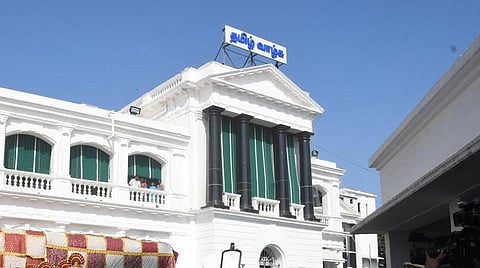 உயர்கல்வித் துறை செயலர் உட்பட 8 ஐஏஎஸ் அதிகாரிகள் பணியிட மாற்றம்: தலைமைச் செயலர் சிவ்தாஸ் மீனா உத்தரவு