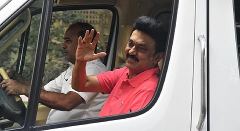 மருத்துவமனையில் இருந்து முதல்வர் வீடு திரும்பினார்