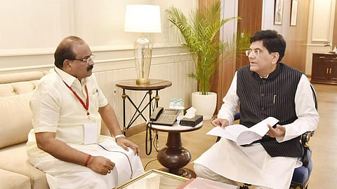 தமிழகத்துக்கு அரிசிக்கு பதில் கூடுதலாக 15 ஆயிரம் டன் கோதுமையை ஒதுக்க வேண்டும் - அமைச்சர் சக்கரபாணி வலியுறுத்தல்