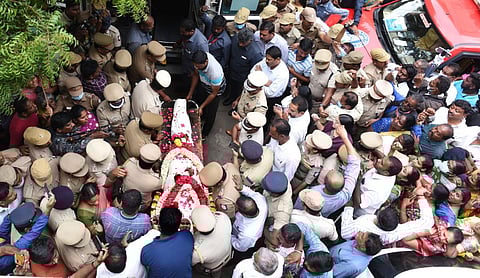 மகளிர் உரிமைத் தொகை தகுதிகள் முதல் டிஐஜி விஜயகுமார் தற்கொலை வரை | செய்தித் தெறிப்புகள் 10 @ ஜூலை 7, 2023