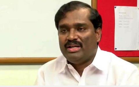 நீதிமன்ற உத்தரவின்படி வேல்முருகன் இழப்பீடு வழங்க வேண்டும்: விவாகரத்து பெற்ற மனைவி காயத்ரி வலியுறுத்தல்