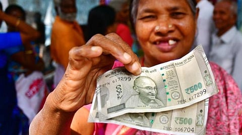 மகளிர் உரிமைத்தொகை திட்டப் பணிகளில் ஈடுபடுமாறு இல்லம் தேடி கல்வி தன்னார்வலர்களை கட்டாயப்படுத்த வேண்டாம்: சிறப்பு பணி அதிகாரி அறிவுறுத்தல்