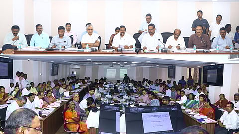 கே.என்.நேரு தலைமையில் நடைபெற்ற ஆய்வுக் கூட்டம்