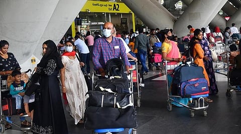 பல்வேறு மாநிலங்களில் கனமழை: சென்னையில் விமான சேவை பாதிப்பு