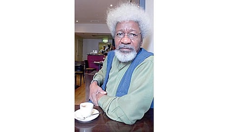 முத்துக்கள் 10 - வோலே சொயிங்கா - இலக்கிய நோபல் பரிசாளர்