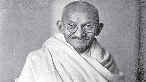 சுதந்திர சுடர்கள்: அகிம்சையின் நாயகர்