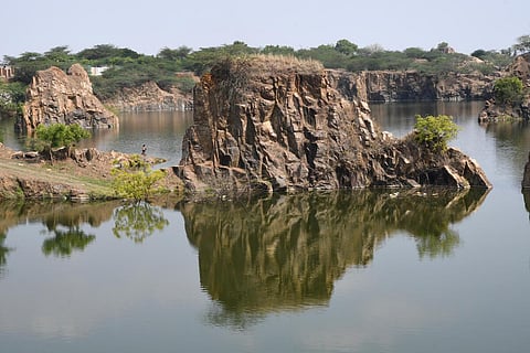 கைவிடப்பட்ட குவாரிகள் | கோப்புப் படம்
