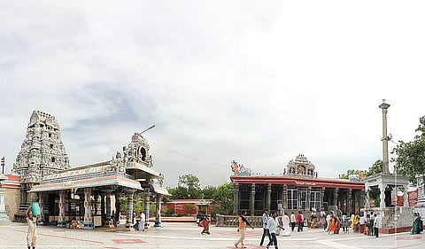 தித்திக்கும் திருப்புகழ் நாயகன் 24: கருவூர் | சகல நலன்களும் அளிக்கும் சண்முகன்