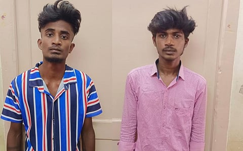 பெட்ரோல் குண்டுவீச்சு தொடர்பாக கைது செய்யப்பட்டுள்ள இருவர்.