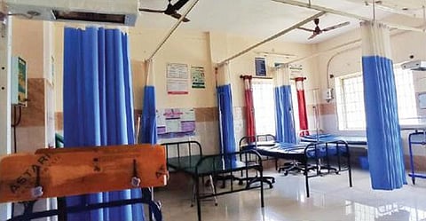 குறை பிரசவத்தில் பிறக்கும் குழந்தைகளை பாதுகாக்கும் இன்குபேட்டர்கள் பழுதாகி பயனின்றி உள்ளன