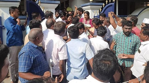 வருமான வரி அலுவலர்களை திமுகவினர் தாக்கிய வழக்கு ஆக.7-க்கு ஒத்திவைப்பு