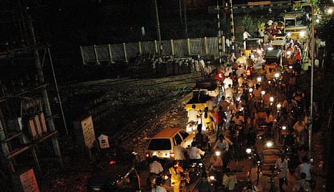 10 ஆண்டாக சீரமைக்கப்படாத சென்னை - வில்லிவாக்கம் மார்க்கெட் சாலை