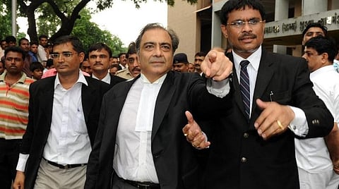 தண்டனை நிறுத்தி வைக்கப்பட்டாலும் சட்டத்தின்படி ராகுல் குற்றவாளிதான் - பாஜக எம்.பி. மகேஷ் ஜேத்மலானி பேச்சு