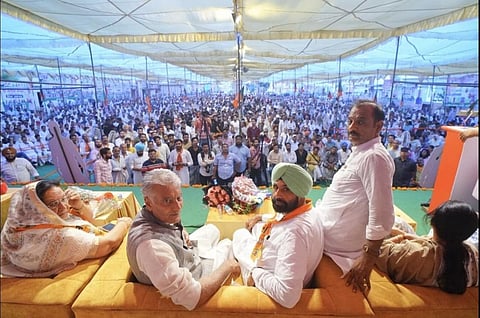 பஞ்சாப் மாநிலம் அபோஹர் நகரில் 46 காங். கவுன்சிலர்கள் பாஜகவில் இணைந்தனர்