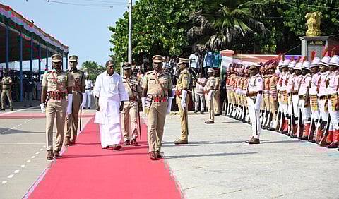 உலக நாடுகளுக்கு இந்தியா விரைவில் தலைமை ஏற்கும் - புதுச்சேரி முதல்வர் ரங்கசாமி சுதந்திர தின உரை