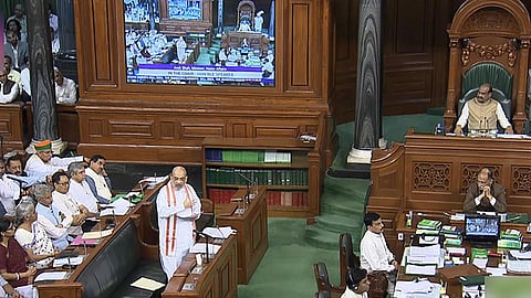 உண்மையான அடையாளத்தை மறைத்து பாலியல் உறவில் ஈடுபட்டால் 10 ஆண்டு சிறை - 3 புதிய மசோதாக்களின் முக்கிய அம்சங்கள்