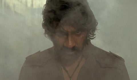 பில்டப் ஃபார்முலா, மோசமான கிராஃபிக்ஸ்... - ரவி தேஜாவின் ‘டைகர் நாகேஸ்வர ராவ்’ டீசர் எப்படி?