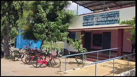 திருப்பூர் மாவட்ட சுண்டக்காம்பாளையம் ஊராட்சி அலுவலகம்.