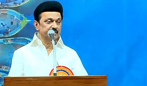 ராமநாதபுரம் மாவட்டம் மண்டபத்தில் நடைபெற்ற மீனவர் நல மாநாட்டில் உரையாற்றும் முதல்வர் ஸ்டாலின்