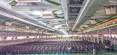 அதிமுக மாநாடு நடக்கும் மதுரை ‘ரிங்’ ரோட்டில் தென் மாவட்ட வாகனங்களுக்கு என்ன ஏற்பாடு? - மக்கள் கேள்வி